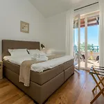 In Deklici With Infinity Pool & Sea Views * Kaštelir