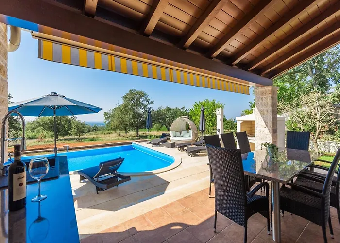 In Deklici With Infinity Pool & Sea Views Villa