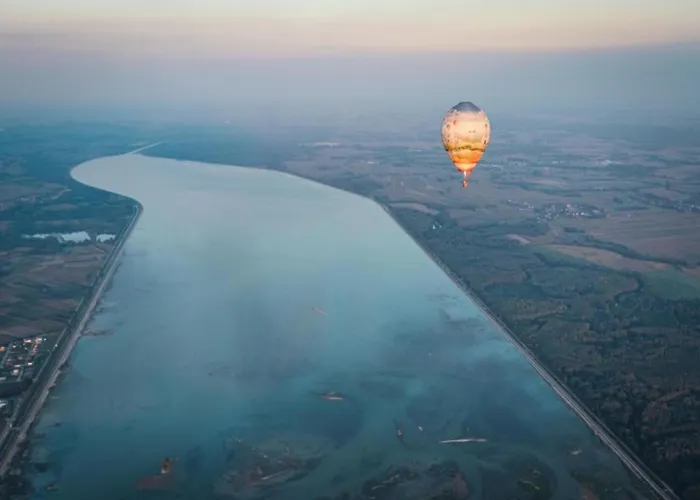 In Deklici With Infinity Pool & Sea Views Kaštelir