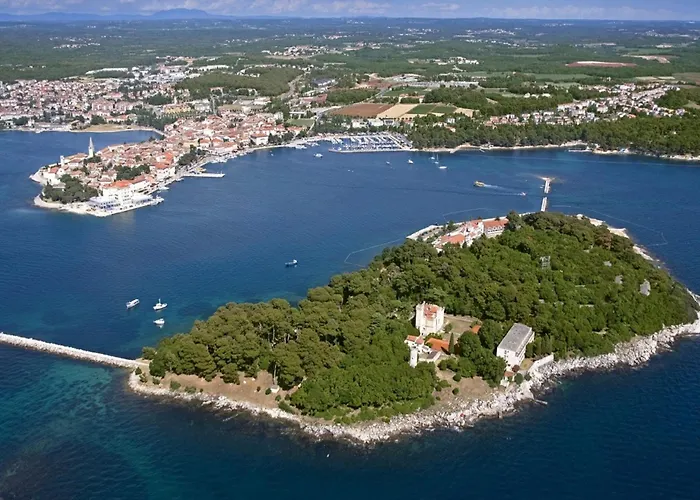 Villa In Deklici With Infinity Pool & Sea Views *